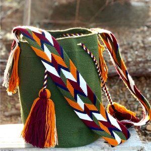 WAYUU Bag Indian Handmade Crossbody Handbag Bracelet Key Chain Mochila Colombia